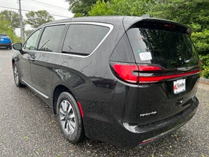 2023 Chrysler Pacifica Plug-in Hybrid Limited