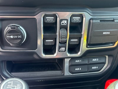 2019 Jeep Wrangler Unlimited Moab w/VERY LOW MILES