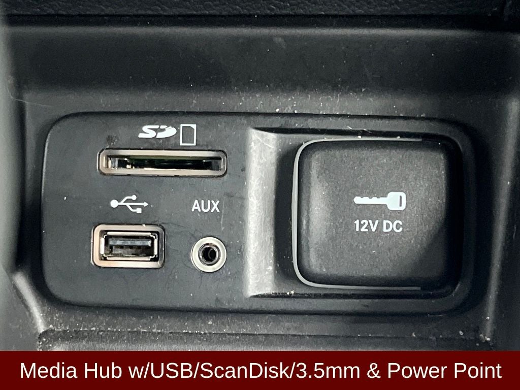 2017 Jeep Cherokee Overland w/VERY LOW MILES