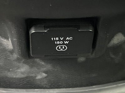 2017 Jeep Cherokee Overland w/VERY LOW MILES