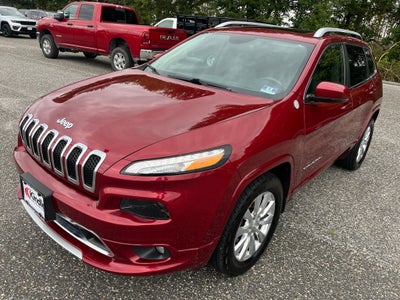 2017 Jeep Cherokee Overland w/VERY LOW MILES
