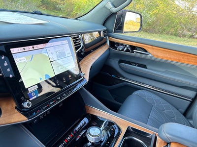 2024 Jeep Grand Wagoneer Series III