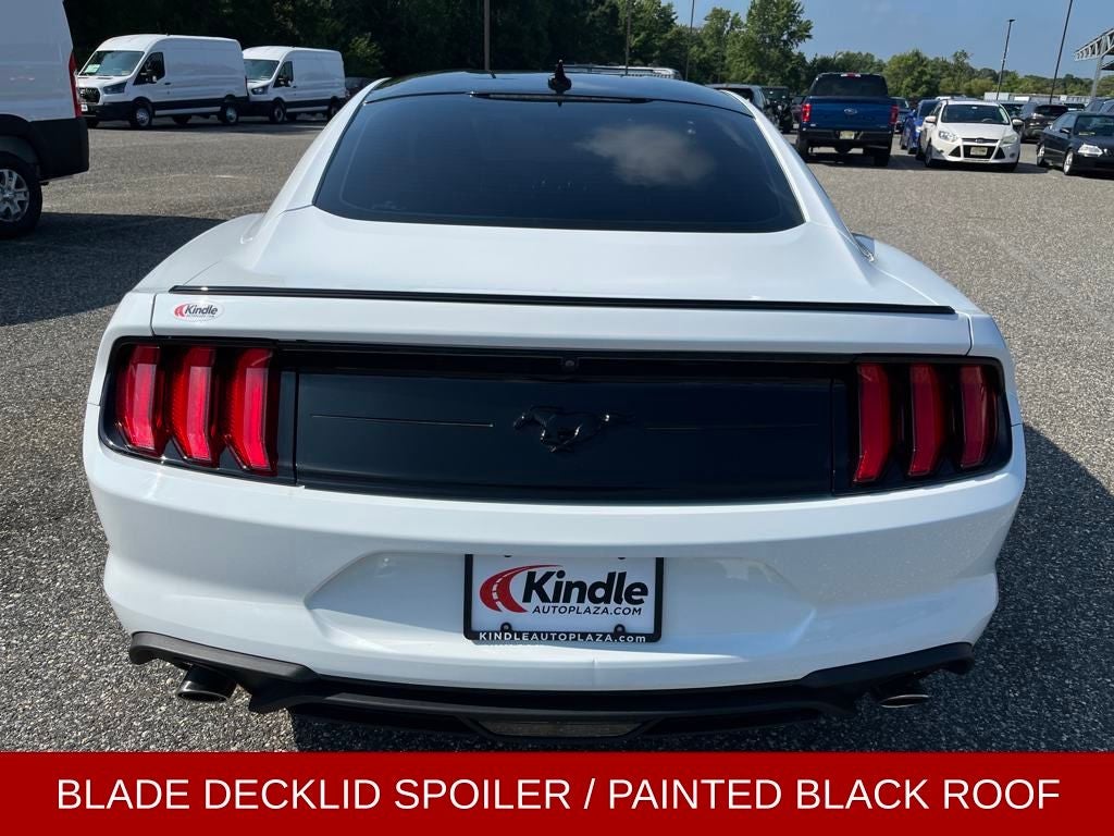 2022 Ford Mustang EcoBoost