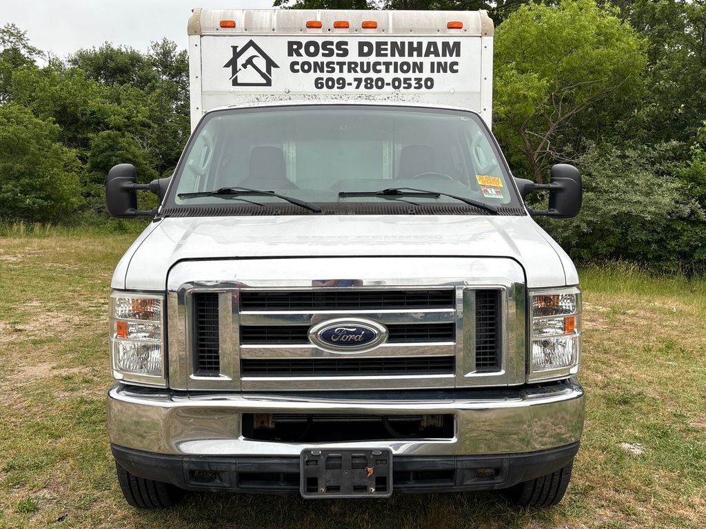 2013 Ford E-350SD Base Cutaway