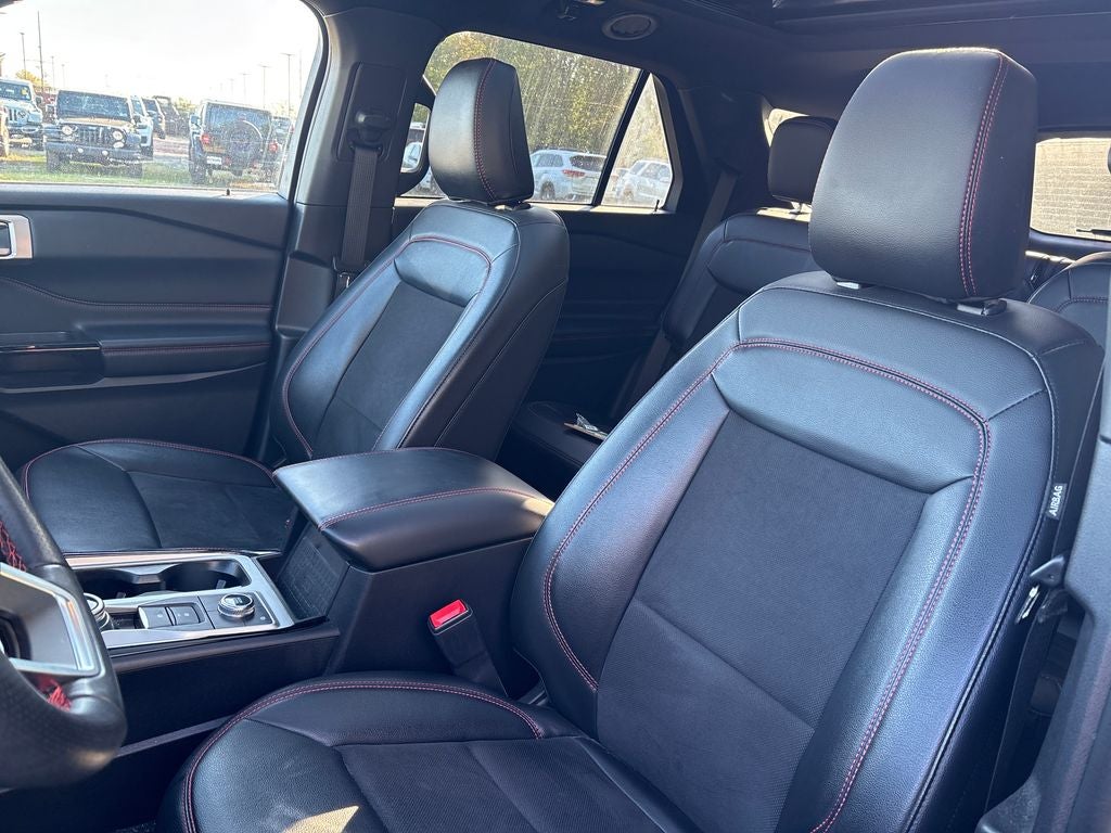 2023 Ford Explorer ST-Line