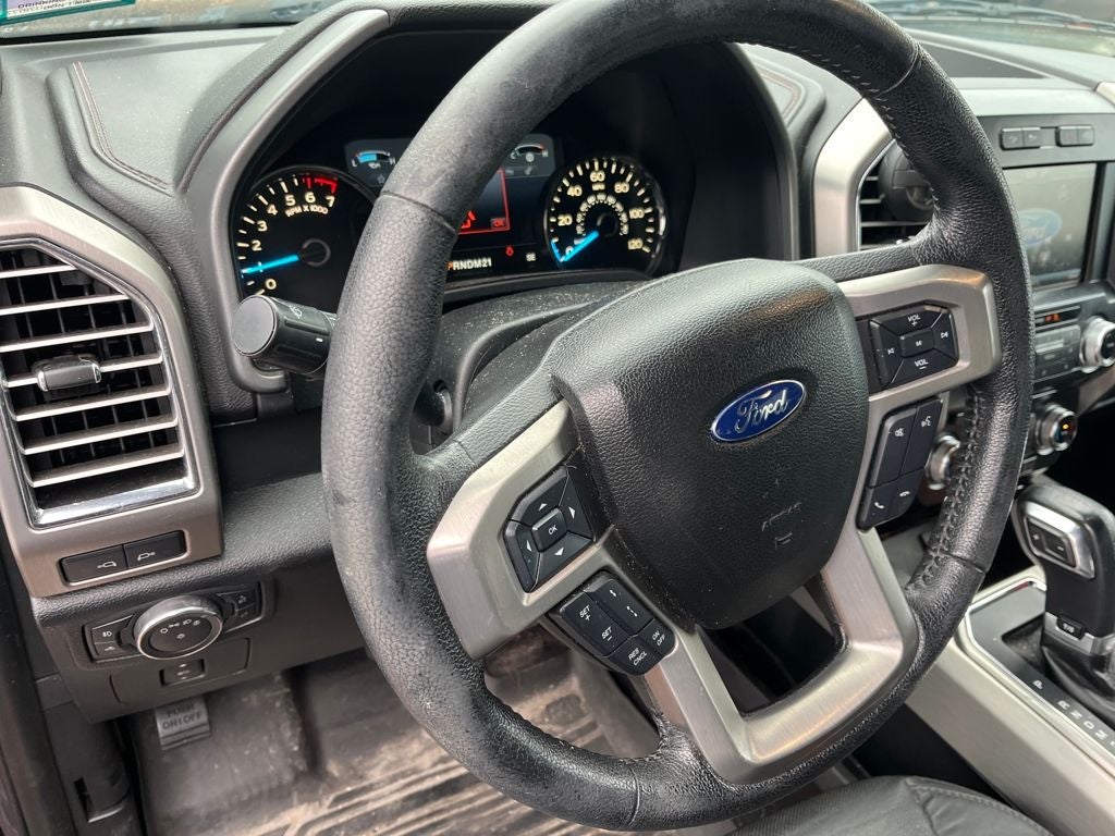 2015 Ford F-150 Platinum VERY LOW MILES!