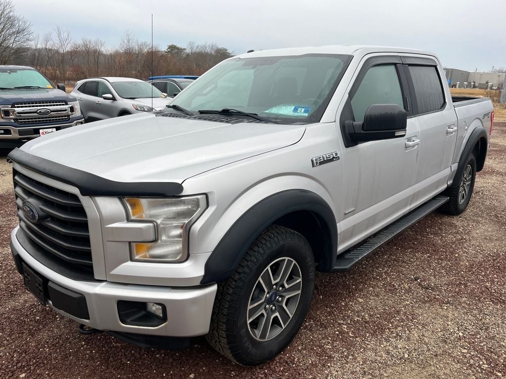 2016 Ford F-150 XLT EXTREMELY LOW MILES!
