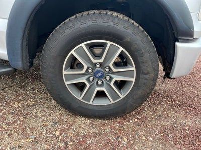 2016 Ford F-150 XLT EXTREMELY LOW MILES!