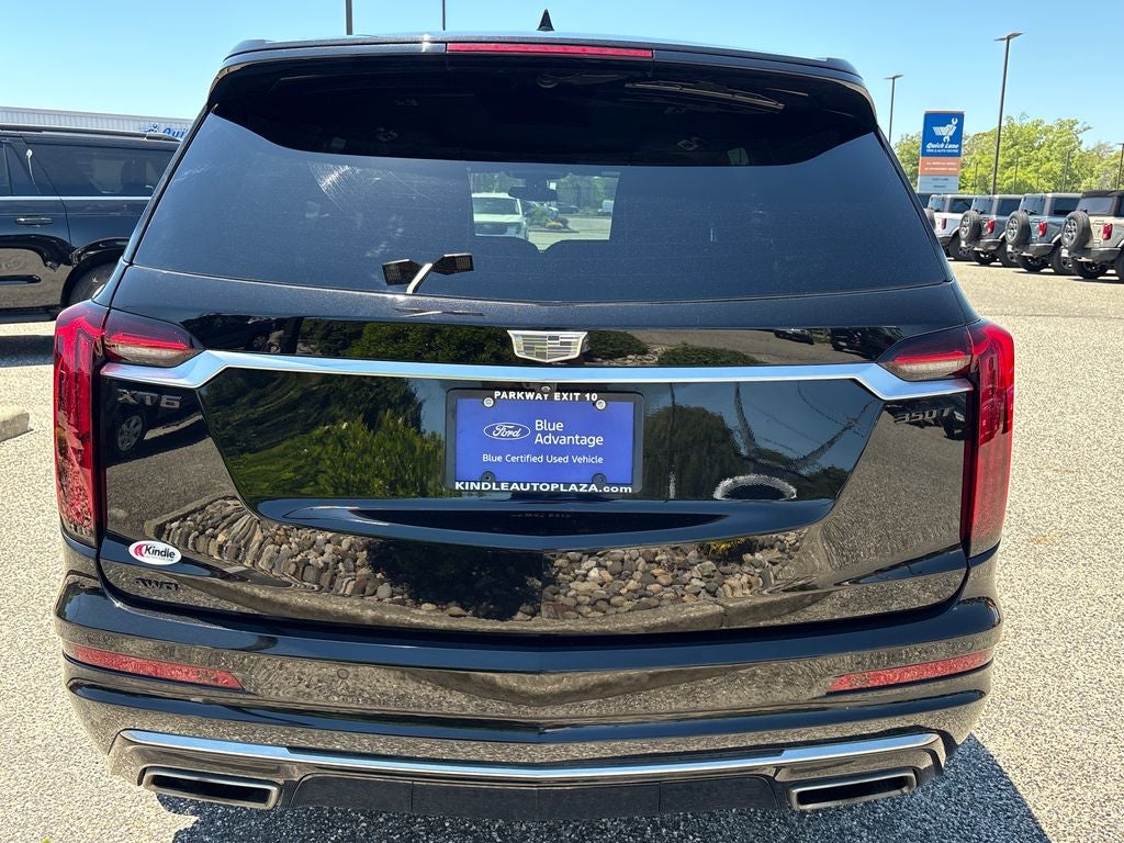 2024 Cadillac XT6 Luxury
