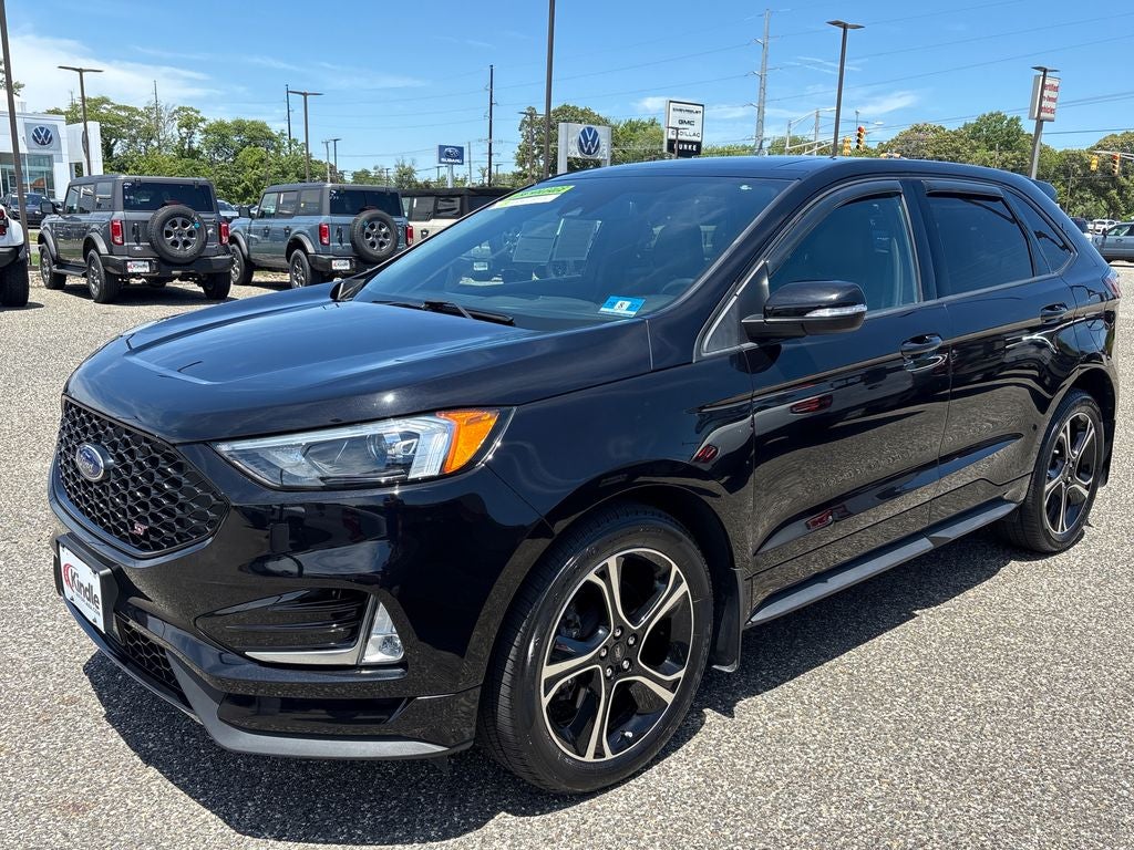 2020 Ford Edge ST