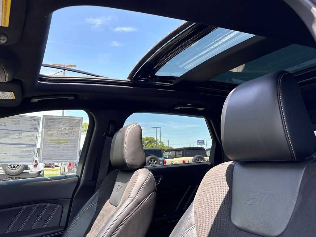 2020 Ford Edge ST