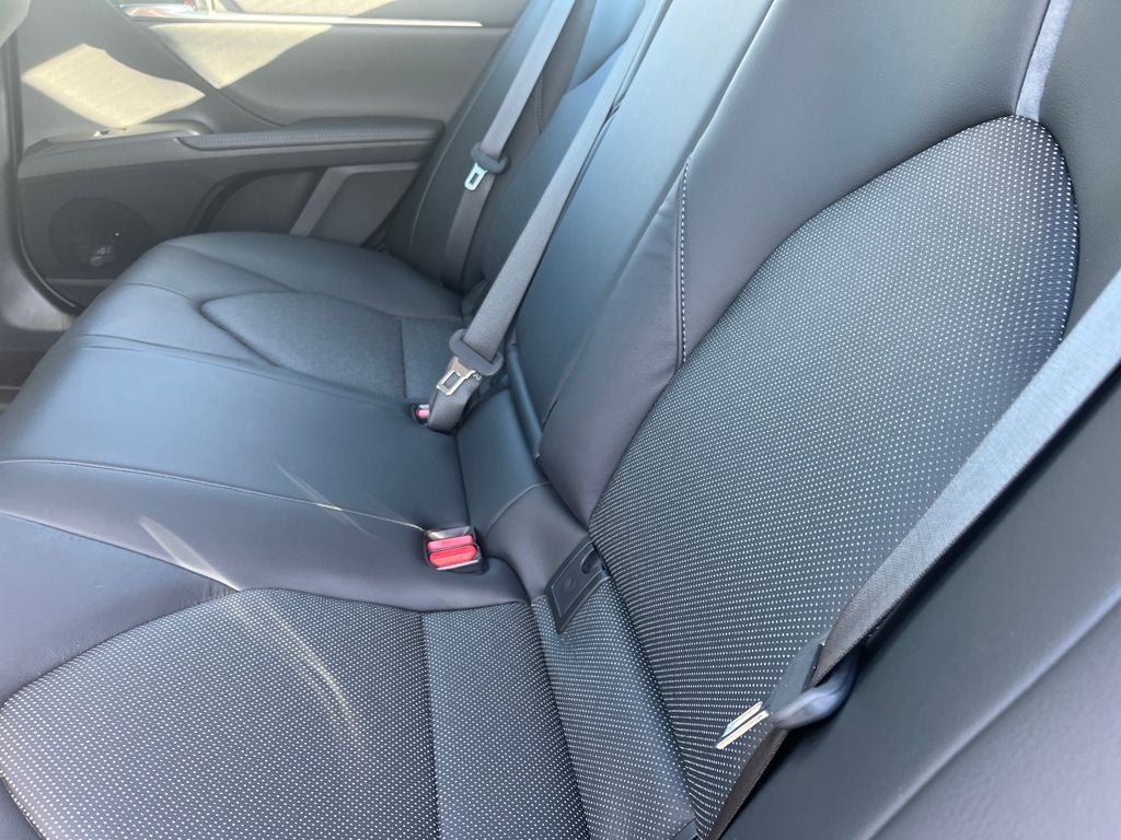 2023 Toyota Camry Hybrid XLE